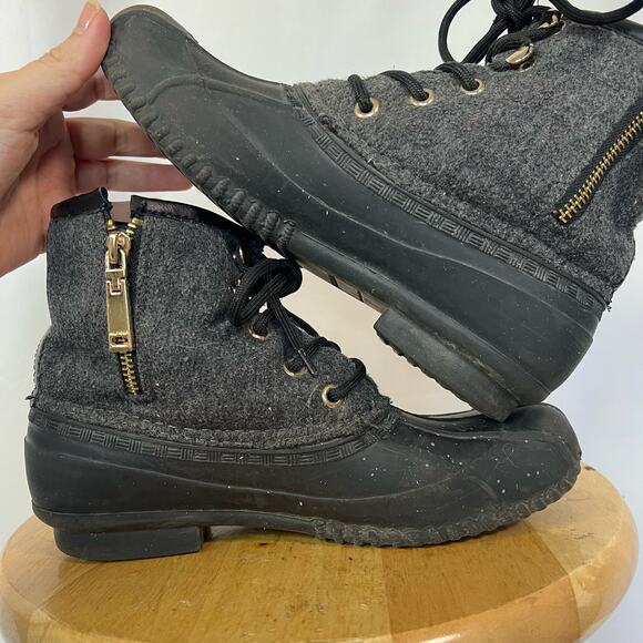 Tommy Hilfiger Women's Rain Duck Boots Black and Gray Size 8 - Picture 8 of 9